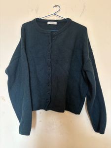 Cozy dark green Button-Up Cardigan
