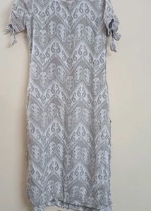 Grey Ikat Print Kurta with Tie-up Sleeves