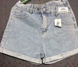 Cute Light Wash Denim Shorts