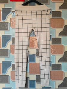 Grid Pattern Leggings/Pants