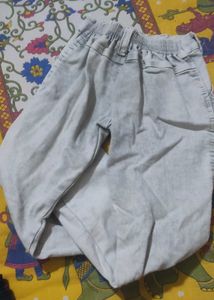 pack of 3 unused new jeans