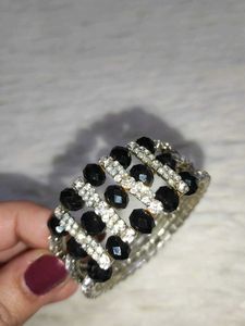 🖤✨Sparkling Beaded Bracelet✨🖤