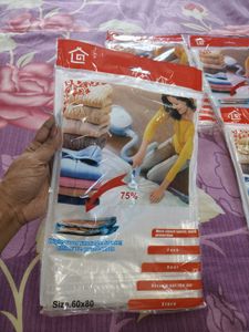 Vaccum Bag For Storages / Travel