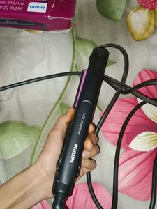 Philips Selfie Straightener - New in Box!