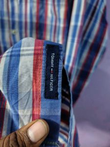 Tommy Hilfiger Plaid Button-Down Shirt