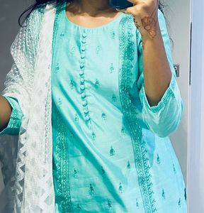royal Elegant Embroidered Kurta