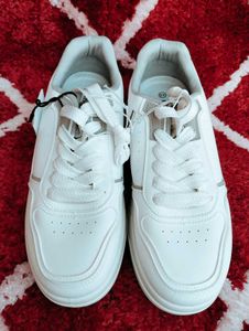 Men Stylish White Casual Sneakers