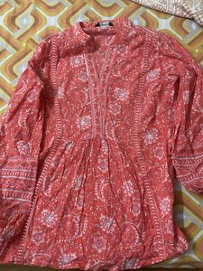 Beautiful Floral Print Kurta Top