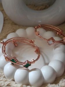 Elegant Bangle Set 1