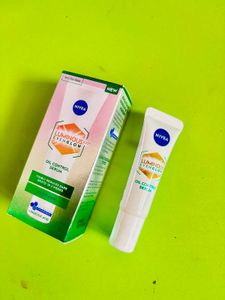 Nivea Luminous Even Glow Oil Control Serum