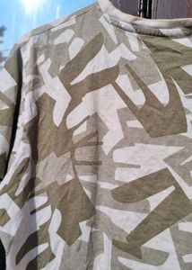 Abstract Print T-Shirt