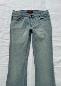 Low rise Y2K flared jeans