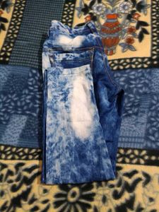 Stylish Distressed Denim Jeans