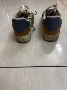 Zara Sneakers For 599