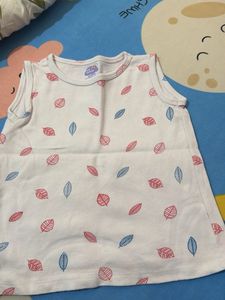 set of 5 Tank Tops