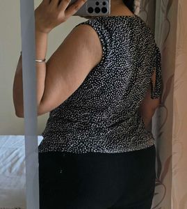 Chic Black &amp; White Polka Dot Top