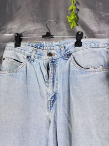 Light Wash Relaxed Fit Jeans