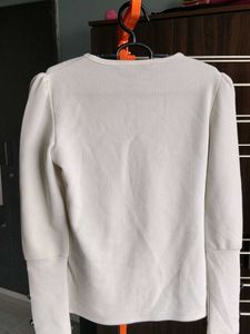 full sleeves white tshirt