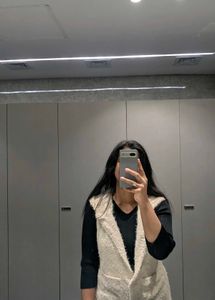 Stylish Sleeveless Vest