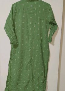 Green Printed Straight Kurti | Button-Down Cotton
