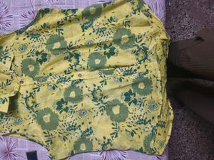 Vibrant Yellow Sleeveless Shirt in XL size