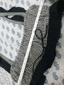 Gingham Ruffle Crop Top no 36