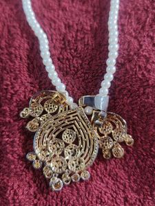 Elegant Pearl n American Diamond Pendant Set