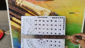 royal color lippan/ mirror art work