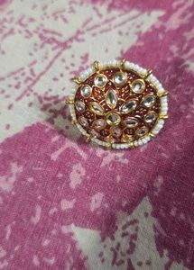 Elegant Kundan &amp; Pearl Jewellery Set