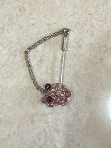 Assorted Decorative Brooches &amp; Pin Set