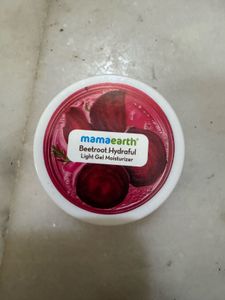 Mamaearth Beetroot Hydraful Light Gel Moisturizer