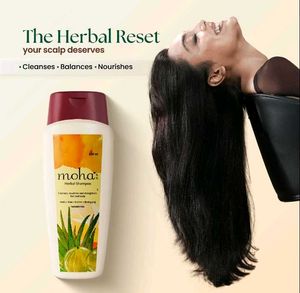 Moha Herbal Shampoo 💛
