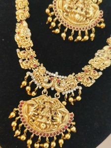 Gold finish combo set with earrings