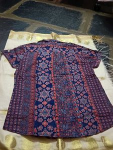 Patterned shirt for women