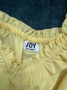 2 way off shoulder Yellow Top
