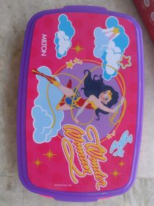 Milton Wonder Woman Lunch Box Set