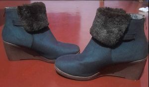 2000's Wedge Suede Boots with Fur Trim