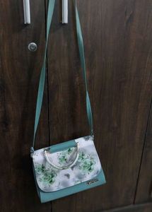 Chic Floral Crossbody Bag