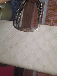 Chic Off-White Textured Handbag