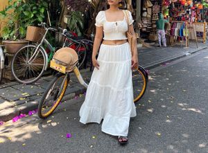 H&amp;M Flowy White Tiered Maxi Skirt