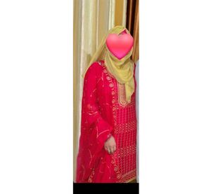 Queen pink Embroidered Kurta Set