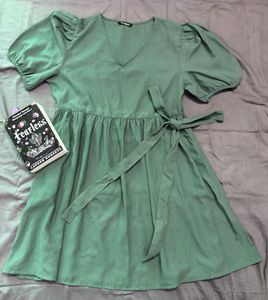 Cute Green Dress🌷