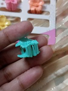 Cute Flower Hair Claw Clips Set of (6)