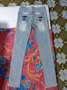 Beautiful New Women Jeans