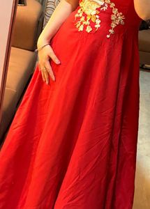 Elegant Red Embroidered korean gown❤️🎀🧚🏻‍♀️