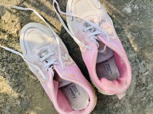 Pink Sports Shoes🎀