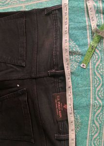 Dark fit jeans for women