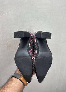 *100% Authentic* WildPair Women’s Ingridd Block