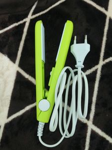 Pocket Size Hair Straightener