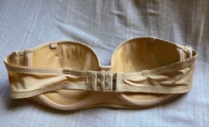 Strapless Bra with Detachable Straps